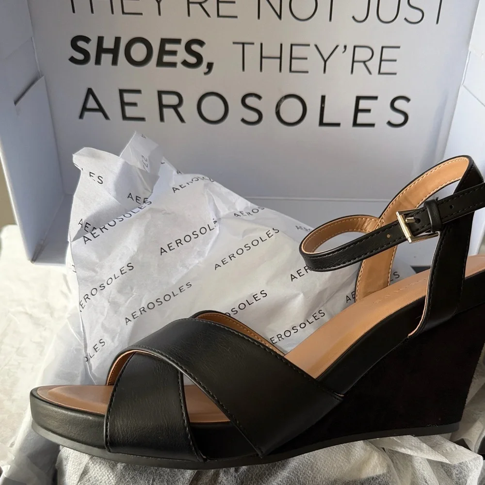 AEROSOLES wedge sandals
